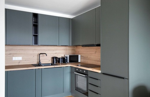 Wieden Apartment | Tasteful Favoriten 1BR w/Sauna, Balcony & Co-Working, by Blueground