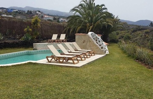 Chio Villa | Tasteful holiday house 4 bedrooms 3 bathrooms/8 Pers.(Max 10)