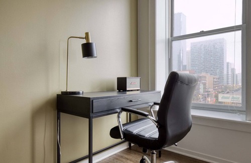 South Loop Apartment | Tasteful South Loop 1BR nr L & Grant Park, by Blueground