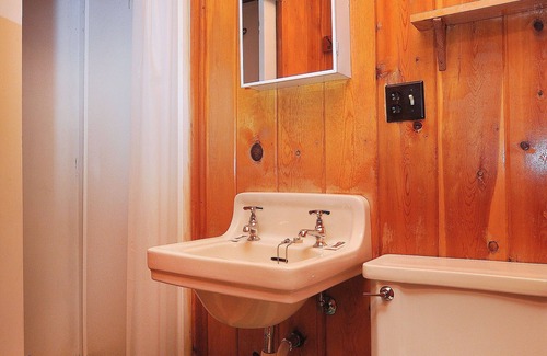 Whitepine Cabin | TATA River Cabin: Buena Vista Cabin- Relax and Unwind