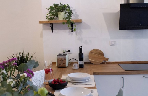 Lugo Apartment | TATA WALL