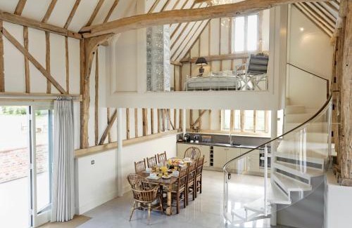 Pattiswick House | Tatters Barn