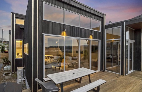 Pyes Pa House | Tauriko Retreat - Tauranga Holiday Home