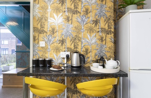 Durham Apartment | Taylor House; for contractors, families, cyclists