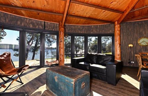 South Bruny House | Taylors Bay Cottage