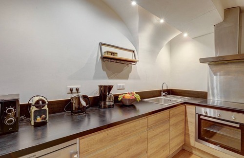 9th Arrondissement Apartment | TBS 221 - Nice apartment close to the Musée Grévin