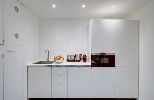 Les Iles Apartment | TBS 299 - Pretty suite near Notre-Dame Cathedral
