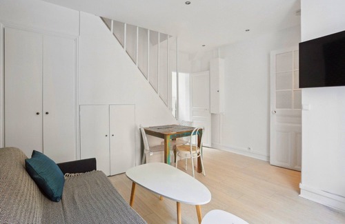 Republique–Point-du-Jour Apartment | TBS 825 - Charming duplex apartment