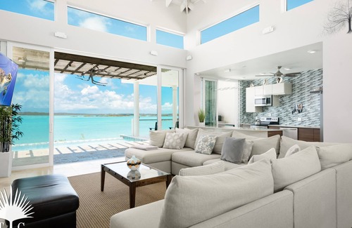 Ocean Point House | TC Villas -Caicos Cays Villa -Right on Chalk Sound!