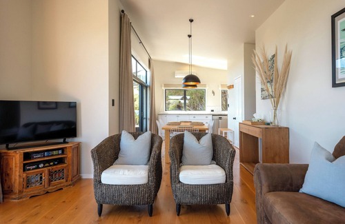 Omiha Cottage | Te Whau Retreat - The Cottage