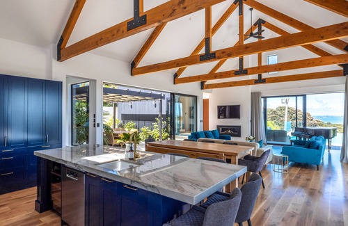 Omiha House | Te Whau Retreat - Stay Waiheke