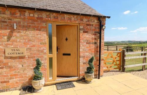 Melton Mowbray House | Teal Cottage