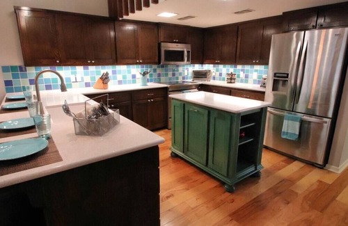 Holly Lake Ranch House | Teal Paradise – 5BR Private Pool Retreat