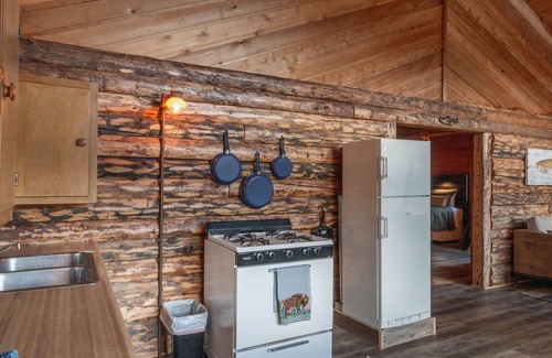 Lake City Cabin | Technology Free & Dogs are Welcome