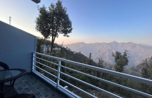 Dalsing Sarai Hotel | Tejpur Cottage