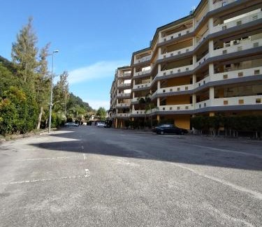 Lumut Apartment | Teluk Batik Holiday Apartment