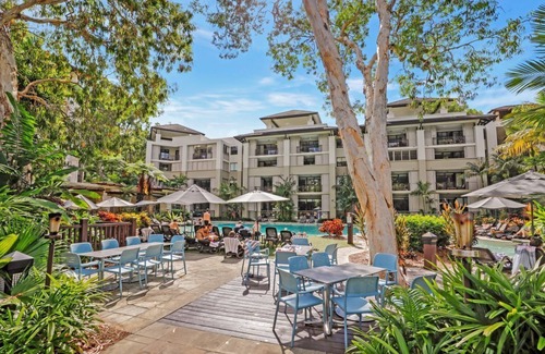 Palm Cove Apartment | Temple Suite 202 in Triton Street Beachfront Resort, Palm Cove