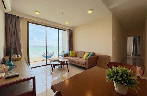 Kuantan Apartment | Tenang Retreat at Timurbay -Full Sea View-