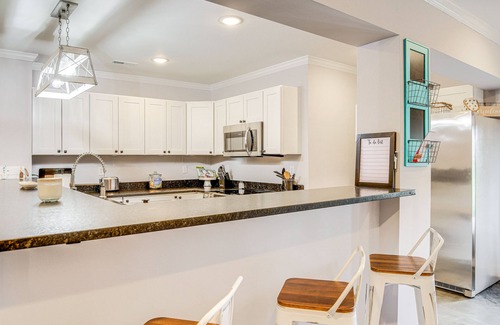 La Follette Apartment | Tennessee Mountain-View Retreat Near Norris Lake!