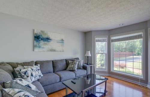 Lexington House | Tennessee Vacation Rental with Balcony!