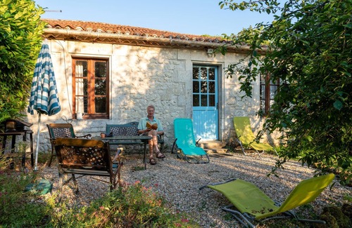 Juignac Cottage | Tennis court and pool, and amazing views.