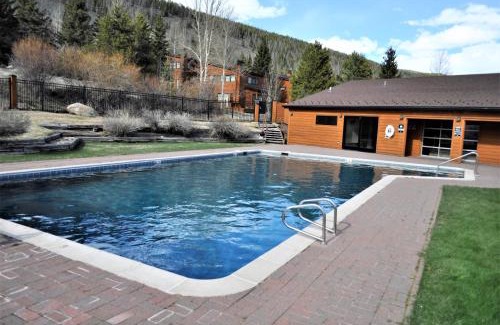 Keystone Villa | Tennis Townhome 2 Bd 25 Ba TTMR