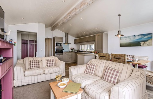Ryde Ski Chalet | Tennyson Premier Lodge