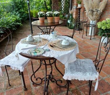 Bramairate Bed & Breakfast | Tenuta degli Angeli Rossi