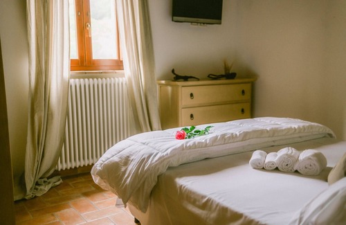 Matelica Other | Tenuta delle Rose - Charlotte Rose room