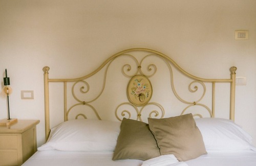 Matelica Other | Tenuta delle Rose - Charlotte Rose room