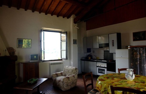Poggibonsi Apartment | Tenuta Il Tresto - Ginestra Holiday Home
