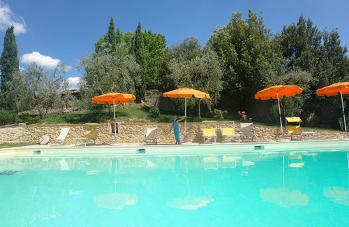 Poggibonsi Apartment | Tenuta Il Tresto - Ginestra Holiday Home