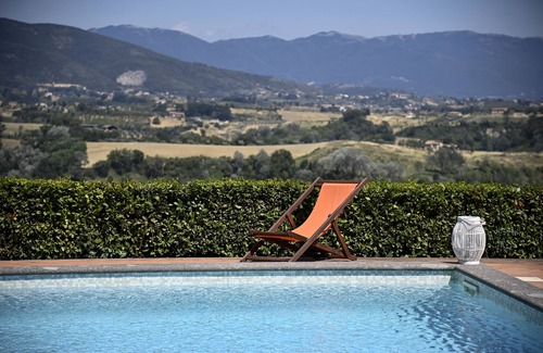 Calvi di Umbria Villa | Tenuta Santa Cristina - Exclusive Villa with Private Pool and Tennis near Rome