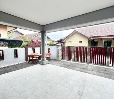Batu Buruk House | Teratai Homestay 3 Batu Buruk