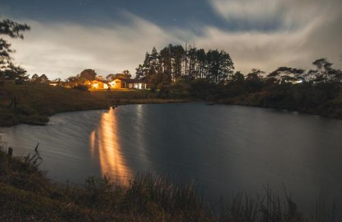 Quesada Hotel | Termales del Bosque & Hot Springs
