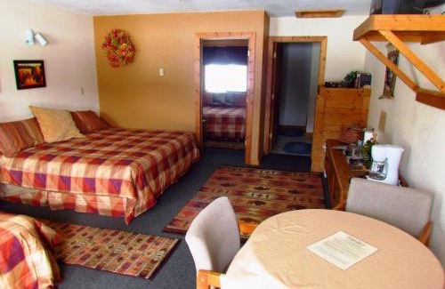 West Yellowstone Resort | Terra Nova Cabins