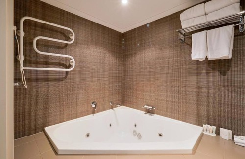 Adelaide Central Business District Hotel | Terrace Hotel Adelaide