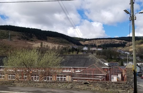 Glyncorrwg House | Terrace house in the village