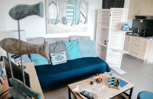 Plouguerneau Apartment | Terrace with sea view for 2 people in Plouguerneau
