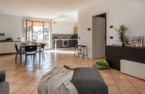 Dervio Villa | Terraced villa Golden Lake 1 - a few steps from the lake