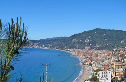 Alassio Apartment | Terrazza sul Molo by Interhome