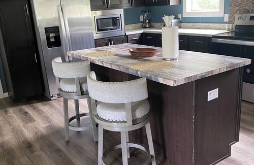 Tylertown House | Terrific 4-bedroom house in Tylertown with WiFi, AC