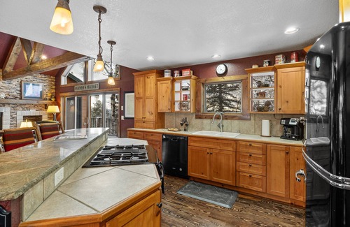 Lead Cabin | Terry Peak*Ski*Spa/Mtn Cabin*Heated bthrm floor!