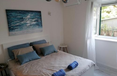 Split Apartment | Teta