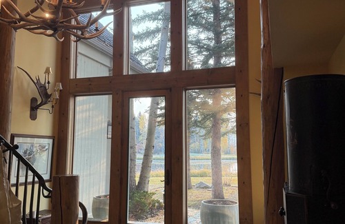 Teton Pines House | Teton Pines August '25 Monthly rental only - on Signature 16th pond side hole!