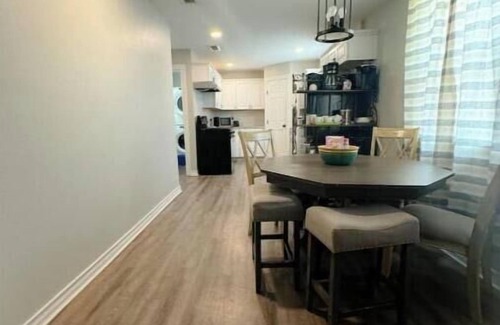 Big Spring House | Texan delight- 6 bed house/large yard/streaming!