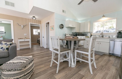 Canyon Lake House | Texas Charm Cottage in Canyon Lake