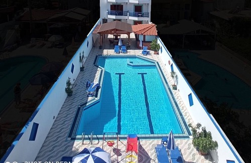 Stalida Apartment | tGeorge Studios Stalida - Standart Triple Room