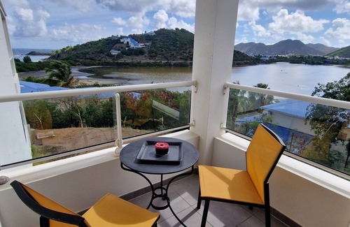 Grand Case Apartment | Thirteen Palm Groves