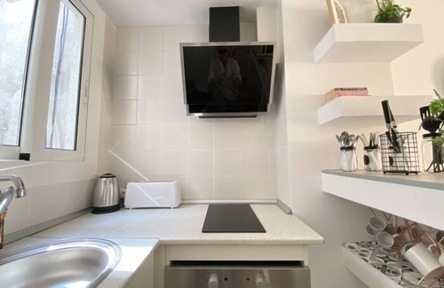 Old Town Apartment | TH10 Apartment · 3 bedrooms · 3 beds · 1 bath